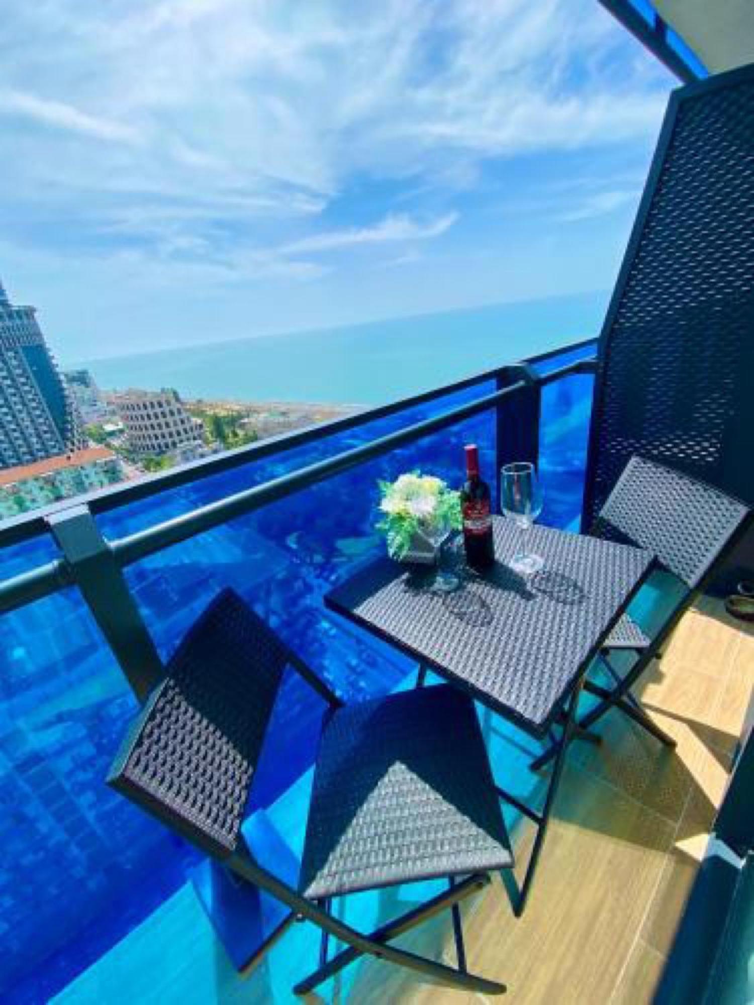 Апарт отель Sea View Orbi City Батуми Экстерьер фото
